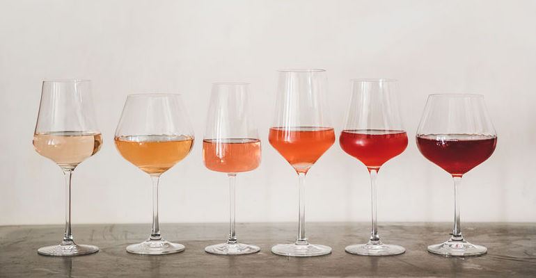 Rose Wine Color Changes with Storage Conditions